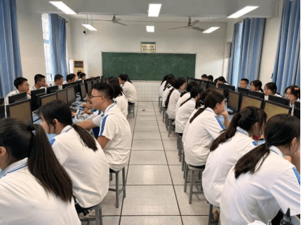 邛崃市学校测评